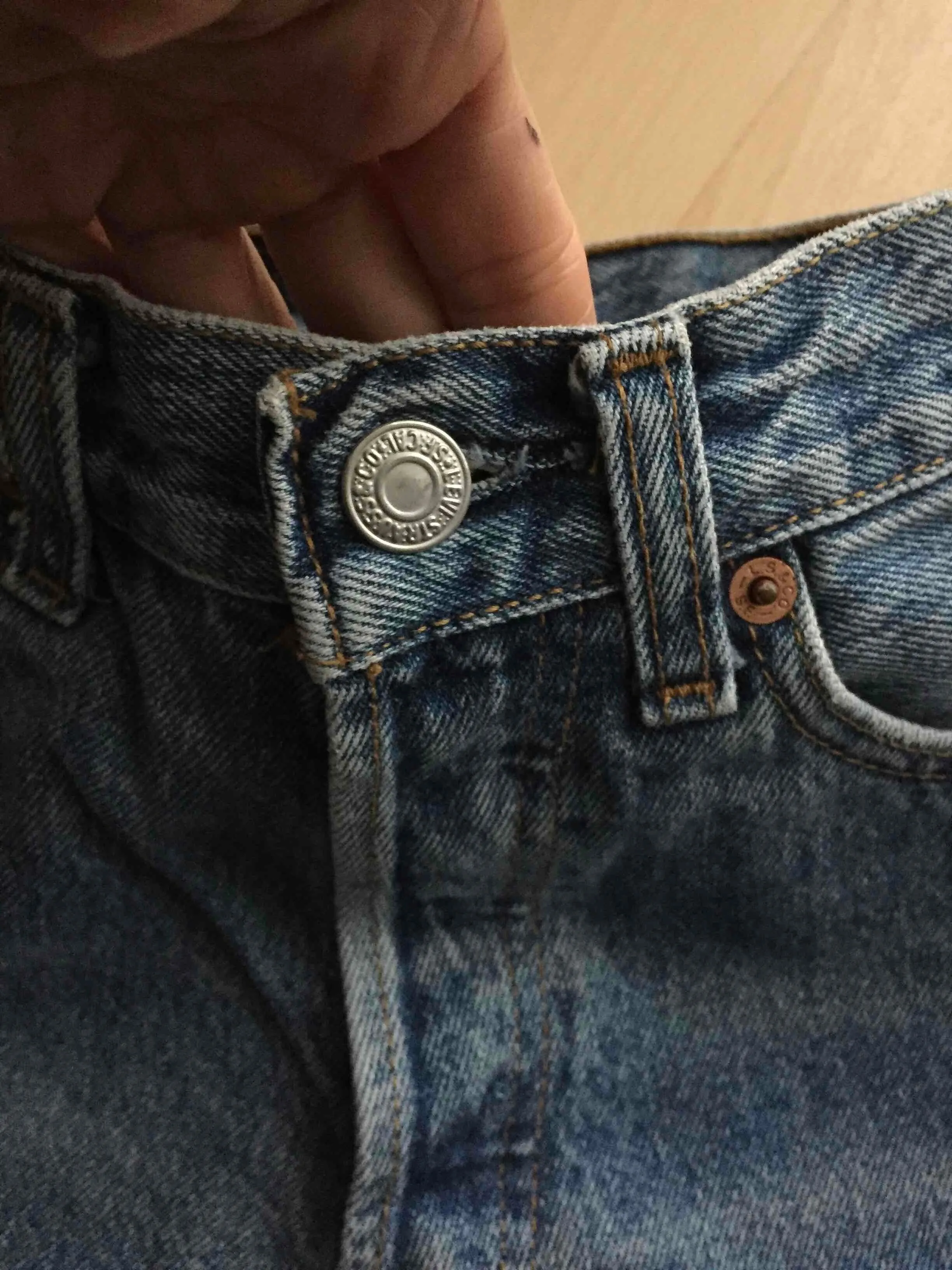 Short Levi's